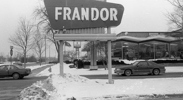 Frandor Shopping Center - Frandor Shopping Center Photo From Lansing State Journal (newer photo)